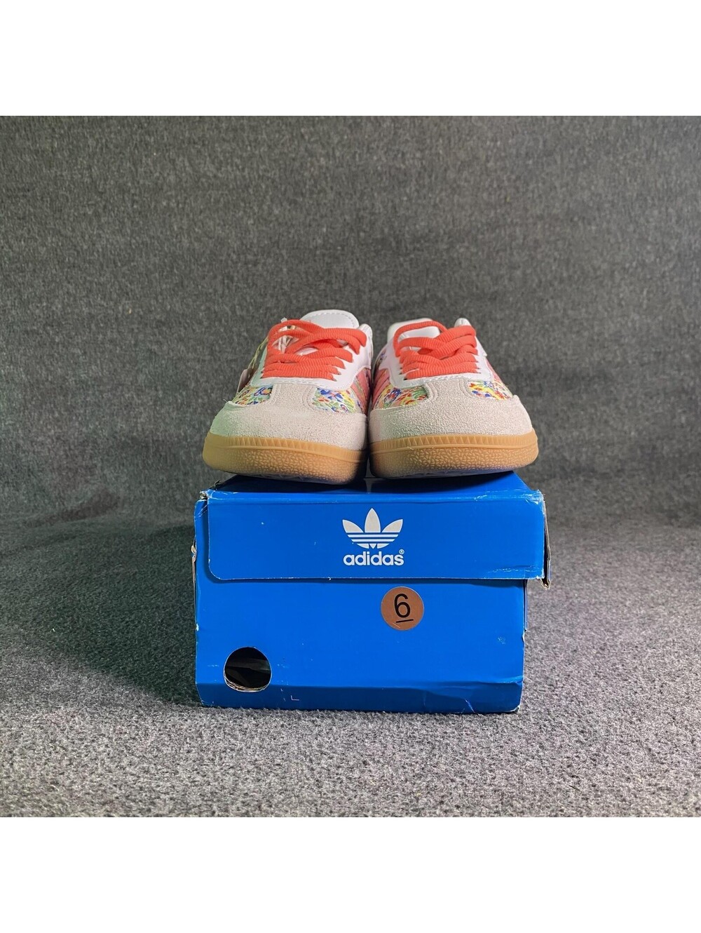 Adidas Originals Shoes Womens Size 6 Multicolor Floral Suede Sneakers Gum Sole - Picture 2 of 8